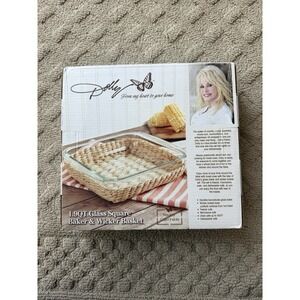 DOLLY 1.9 QT GLASS SQUARE BAKER & WICKER BASKET, Brownie Baking Bake